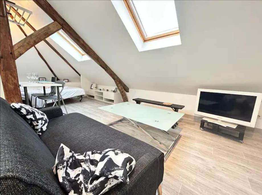 Cosy Proche Centre-ville Apartment *